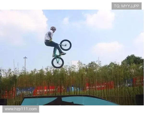 南京极限运动嘉年华街舞队实力展现引发热烈反响与关注