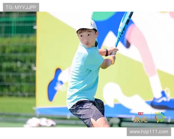 张秀英的网球之路：从青涩少女到职业选手的成长故事