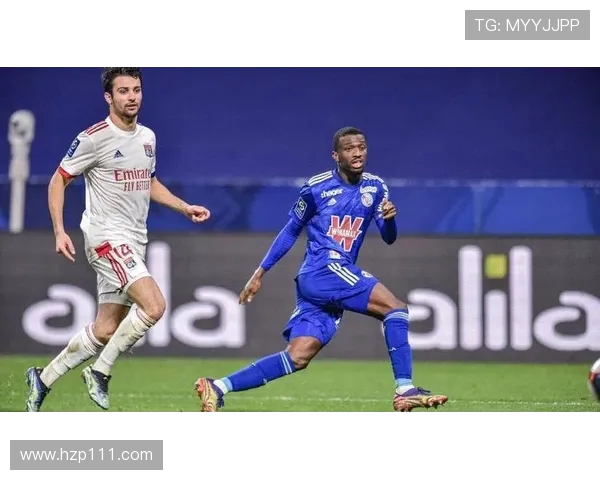 斯特拉斯堡对阵里昂的比赛结果分析与精彩瞬间回顾