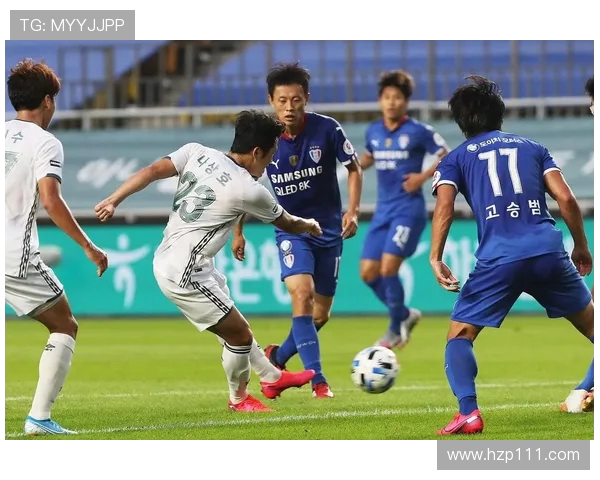 熊本深红与金泽塞维的激烈对决展现足球魅力与团队精神的巅峰较量