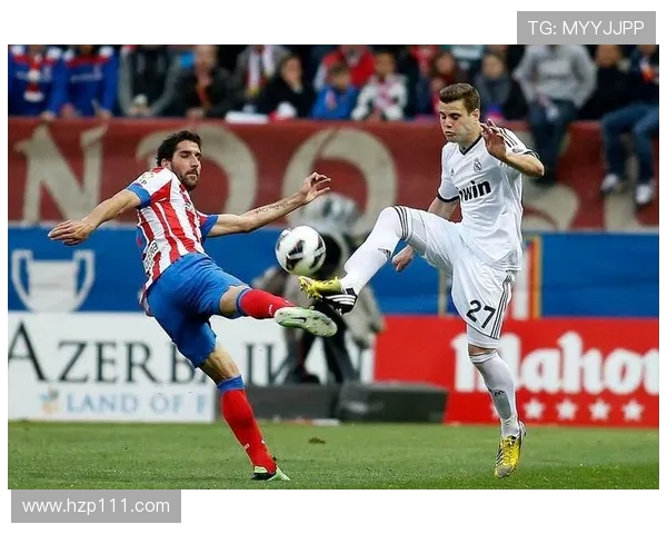 莫火车头与克山的激烈对决揭示了足球战术的博弈与球队精神的较量