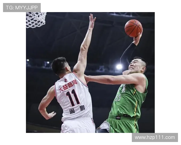 韩德君的篮球传奇之路:从青涩少年到CBA巨星的成长历程